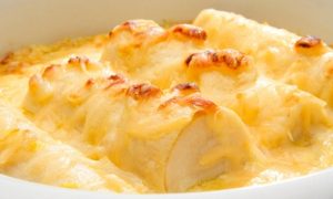 Palmito recheado com ricota e nozes